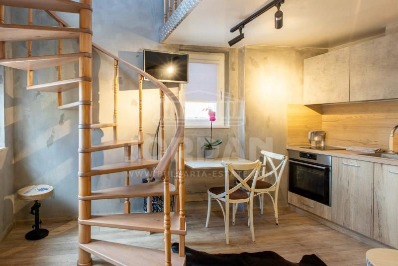 Луксозен двустаен апартамент в сърцето на град Варна, бул. Мария Луиза - 0