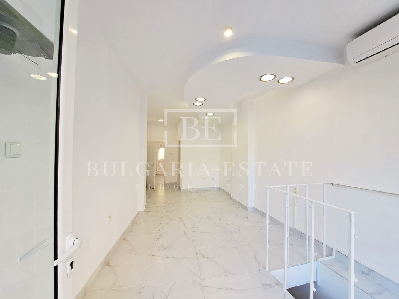 Офис - Опера - 0