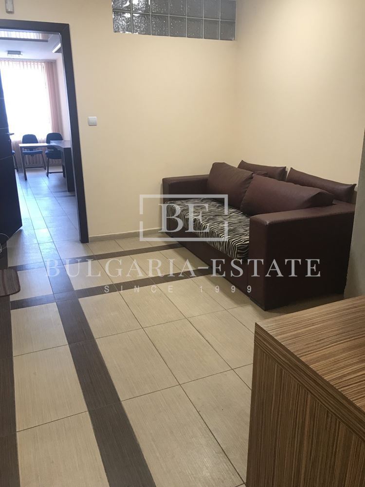 Представительство на главной улице - 0