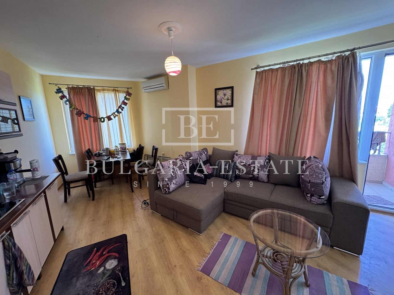 Двустаен с АКТ 16 в комплекс с басейн, паркомясто, кв. Галата, гр. Варна - 0