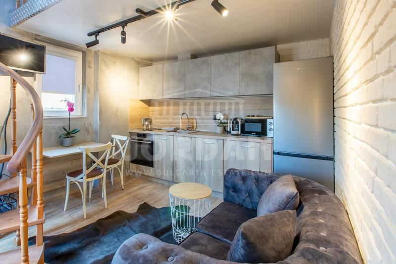 Луксозен двустаен апартамент в сърцето на град Варна, бул. Мария Луиза - 0