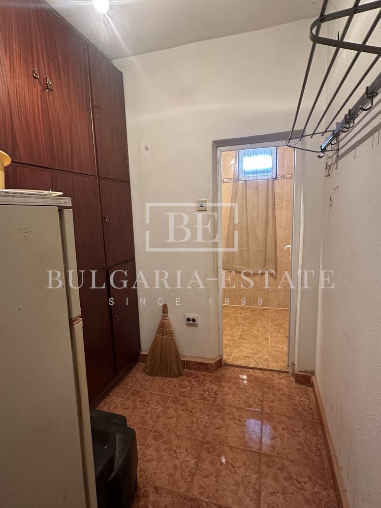 Просторен 4-стаен апартамент в района на Нептун, гр. Варна – 90 кв.м - 0