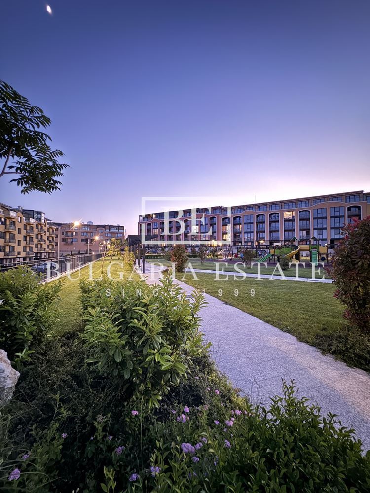 Двустаен апартамент с морска панорама до морето | парк, спортни зони и сигурност, АКТ 16 - 0