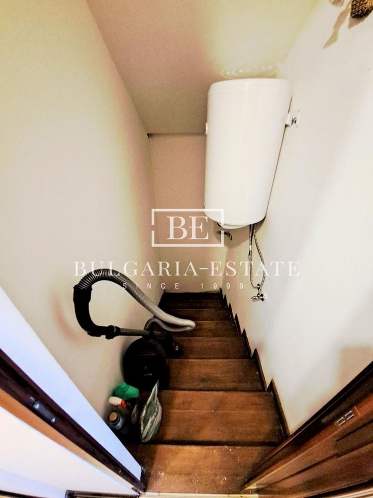 Тристаен апартамент - м-т Св. Никола - 0