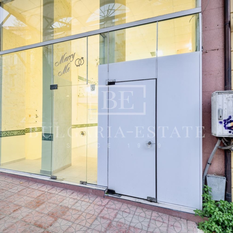 ЕКСКЛУЗИВНА ОФЕРТА ОТ БЪЛГАРИЯ ЕСТЕЙТ – КОКТЕЙЛ БАР В СЪРЦЕТО НА ВАРНА - 0