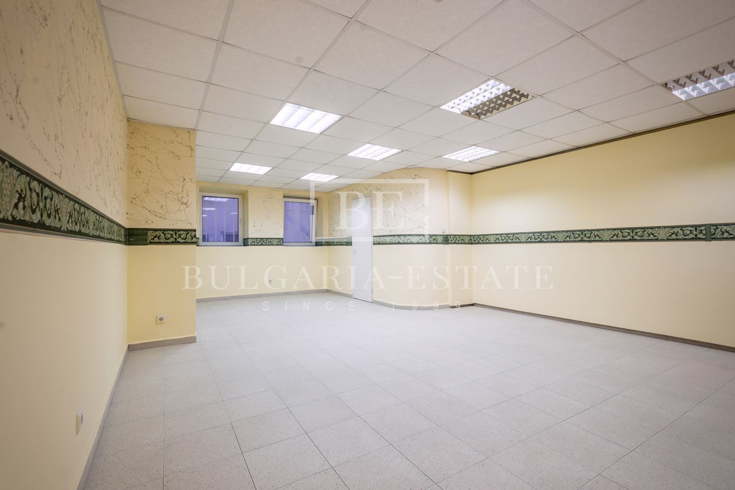 Ексклузивно от България Естейт: Магазин в Центъра на Варна - 0