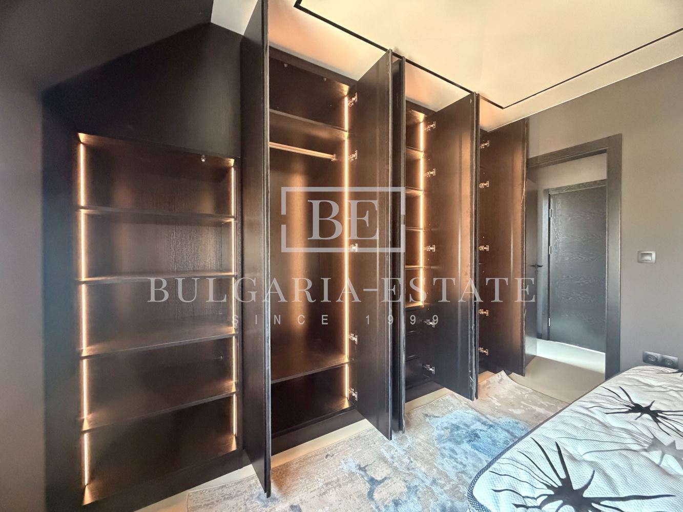 Двустаен - Широк център - 0