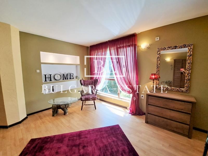 Тристаен апартамент - м-т Св. Никола - 0