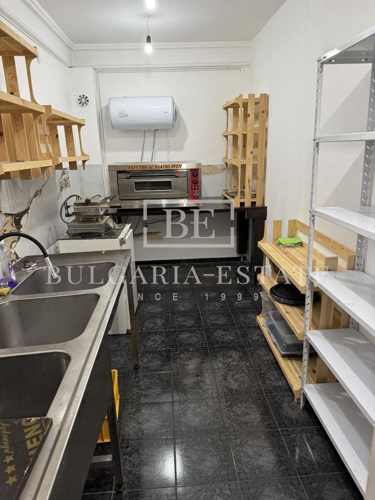 Заведение 70 кв.м на оживен булевард - 0