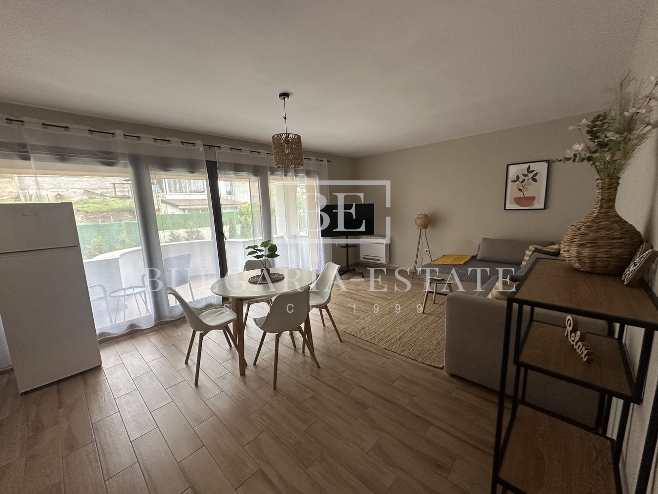 Луксозен двустаен в затворен комплекс-Виница - 0