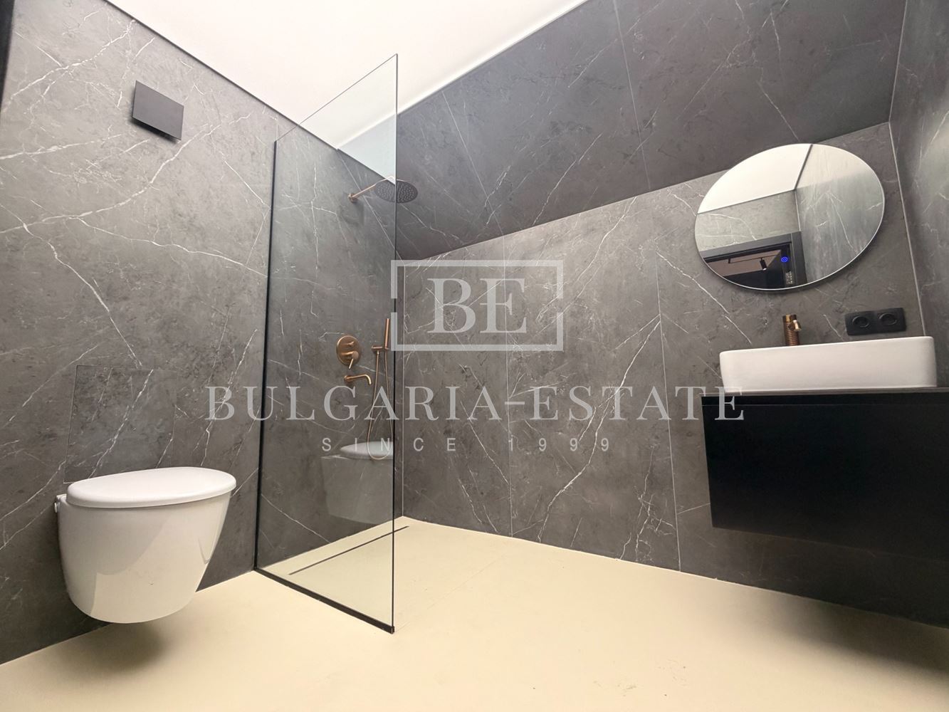 Двустаен - Широк център - 0