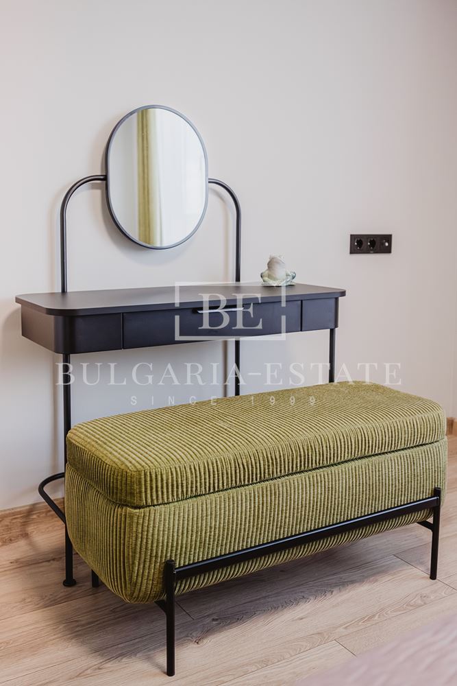 ЕКСКЛУЗИВНО! Тристаен апартамент с морска гледка и подземно паркомясто в Bella Vita - 0