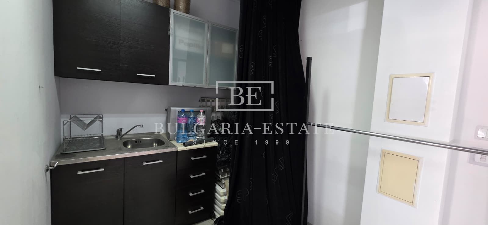 Помещение под наем в идеален център - 0