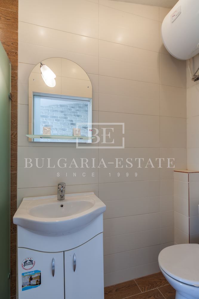 🏡 Бутиков мезонет под наем – ТОП център, Варна - 0