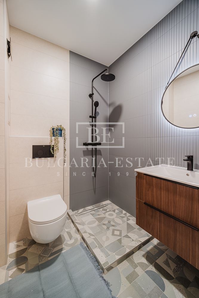 ЕКСКЛУЗИВНО! Тристаен апартамент с морска гледка и подземно паркомясто в Bella Vita - 0