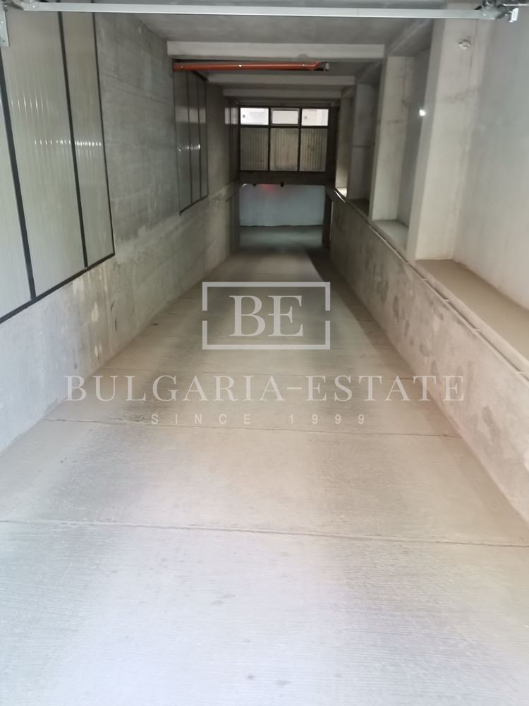 Паркомясто в кв. Възраждане – 22 000 € - 0