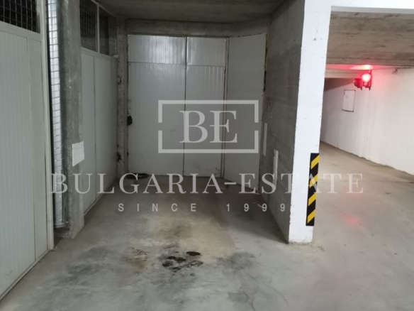 Паркомясто в кв. Възраждане – 22 000 € - 0