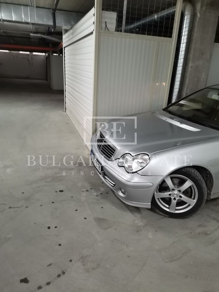 Паркомясто в кв. Възраждане – 22 000 € - 0