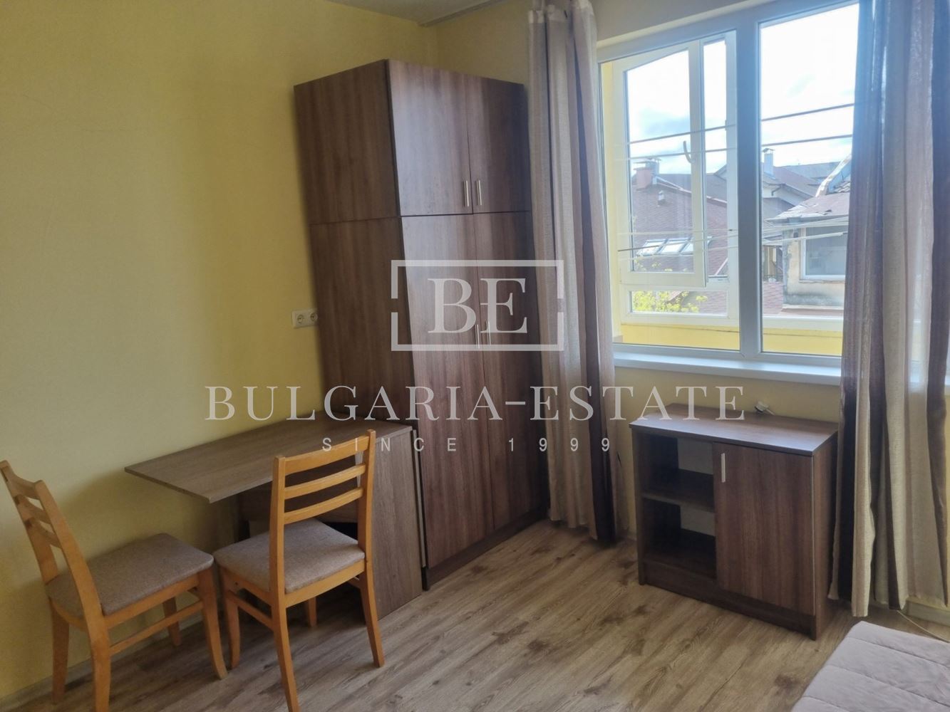 Многостаен - Варна, Погребите - 0