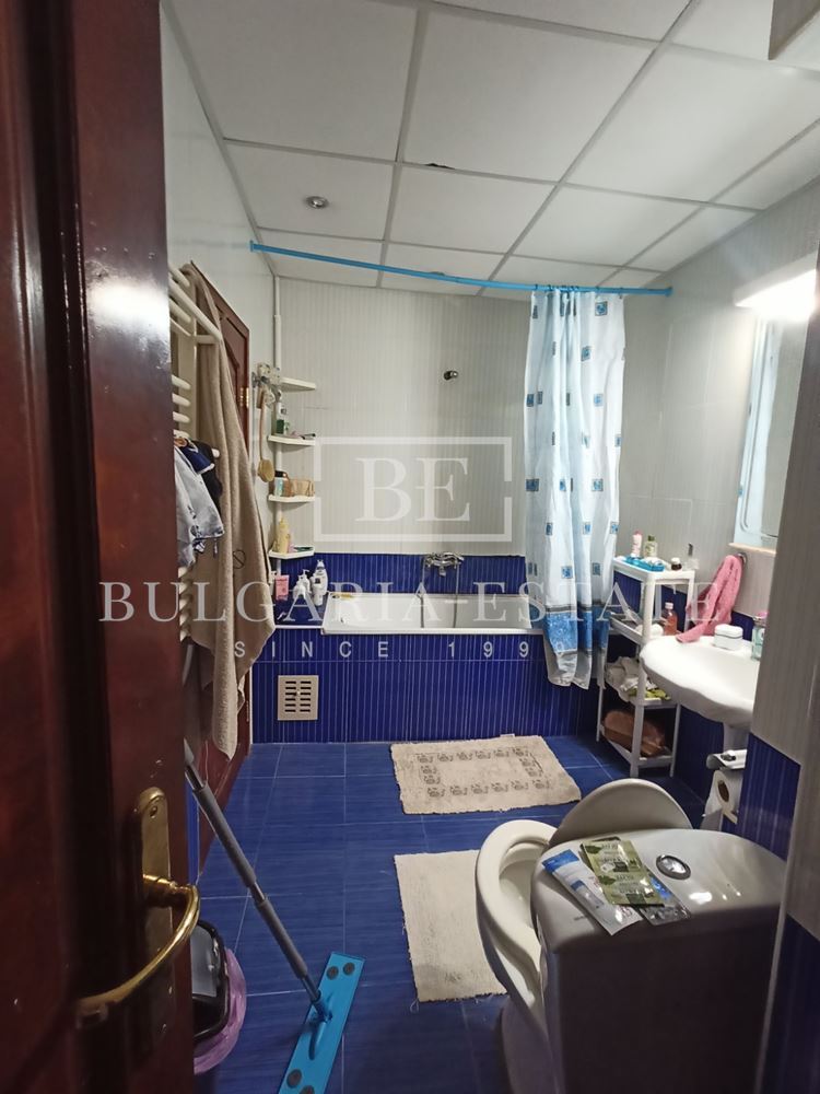 🏡 ** Къща за продажба в гр. Варна, м-т Траката** 🌿 - 0