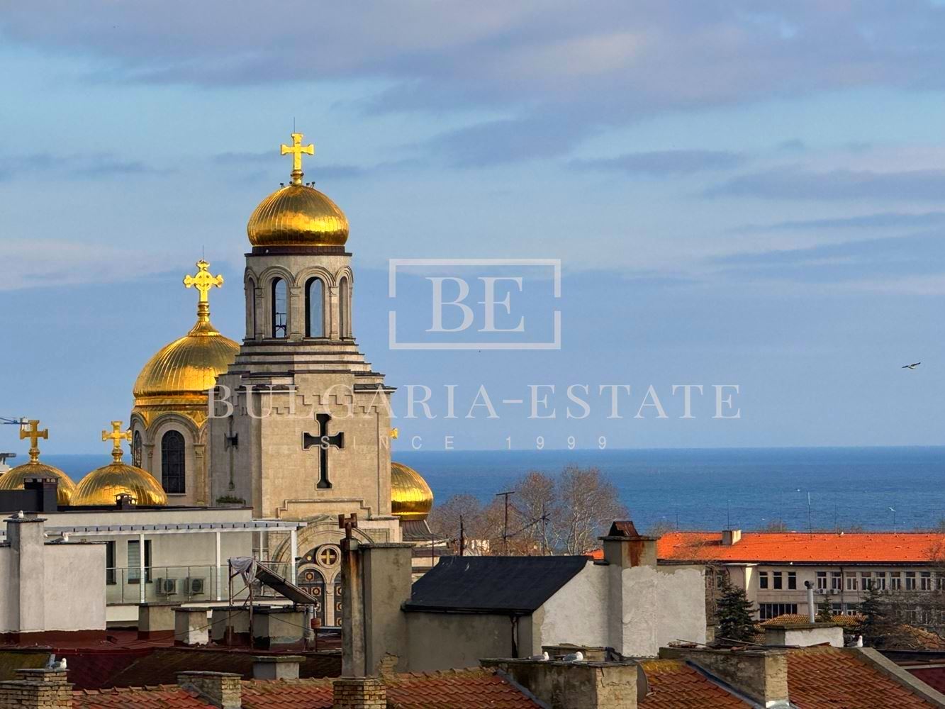 Тристаен - Широк център - 0