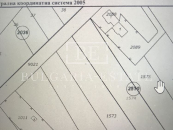 ТОП ИМОТ В ДОБРЕВА ЧЕШМА – 1390 КВ.М С ЛИЦЕ НА АСФАЛТОВ ПЪТ! - 0