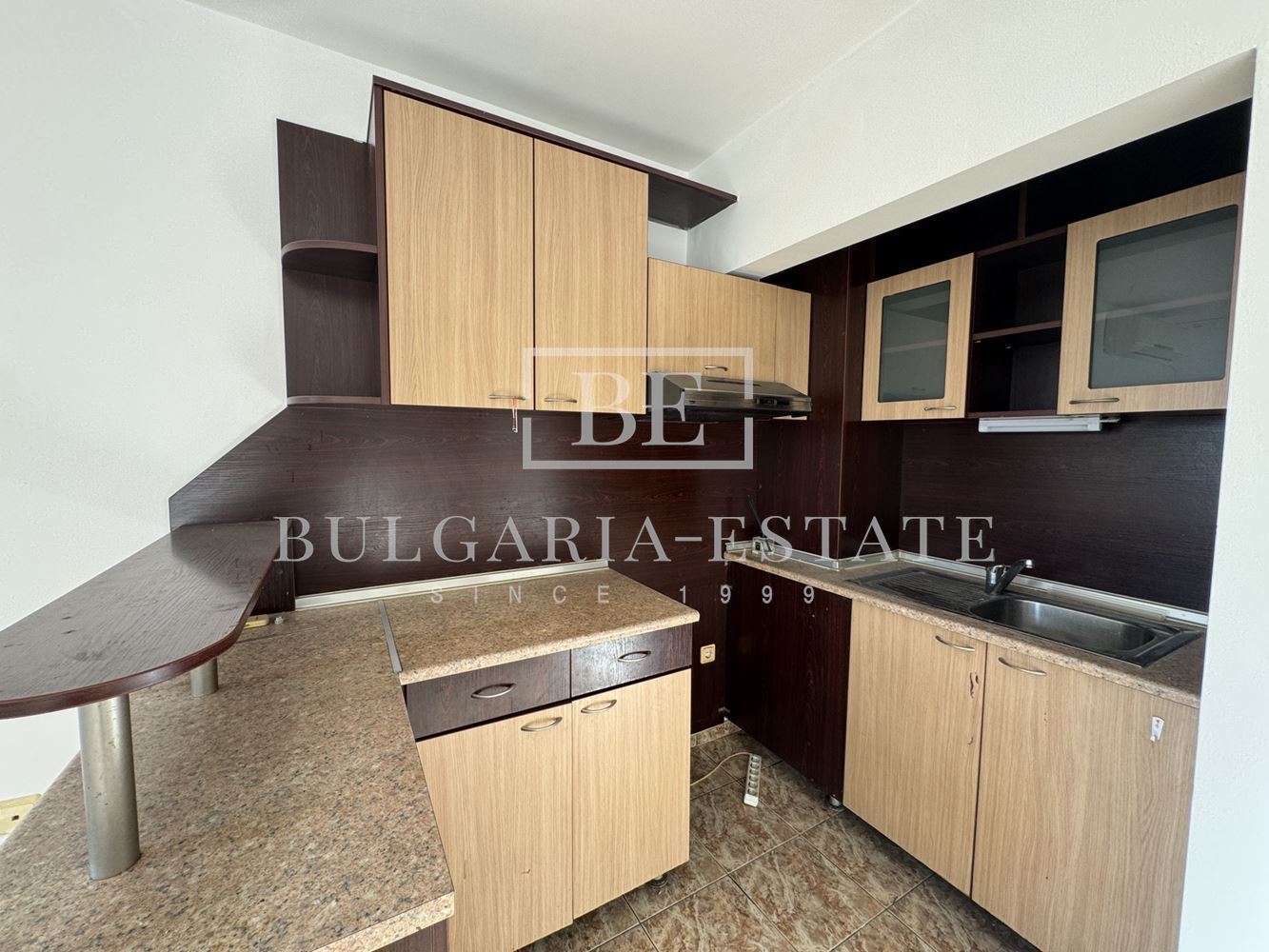 EXCLUSIVE OFFER | First time on the market - 3-bedroom, wide center to the round bank - 0