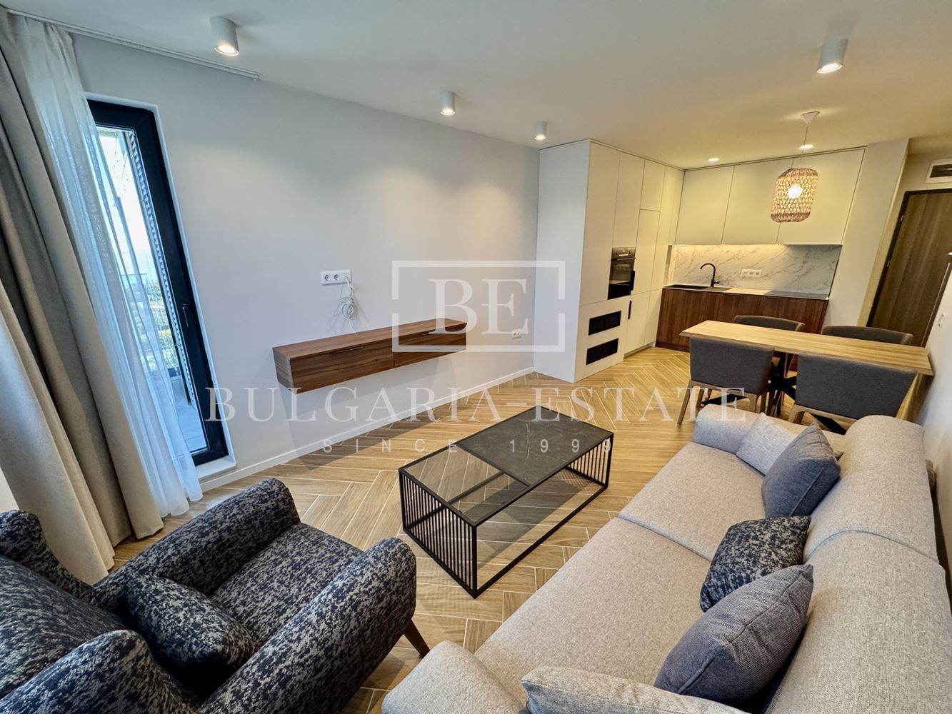 Luxury two-bedroom apartment with unobstructed sea panorama in Kv. Breeze, next to the „Flags" - 0