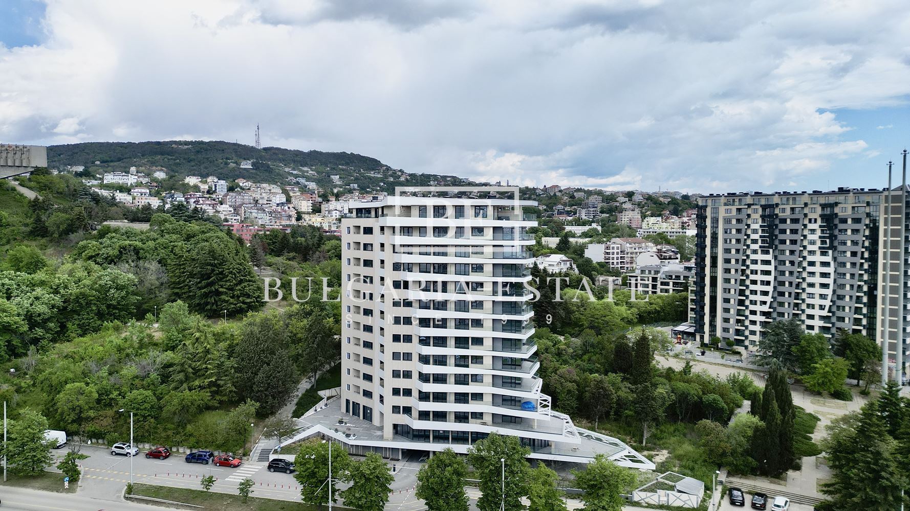 Luxury two-bedroom apartment with unobstructed sea panorama in Kv. Breeze, next to the „Flags" - 0