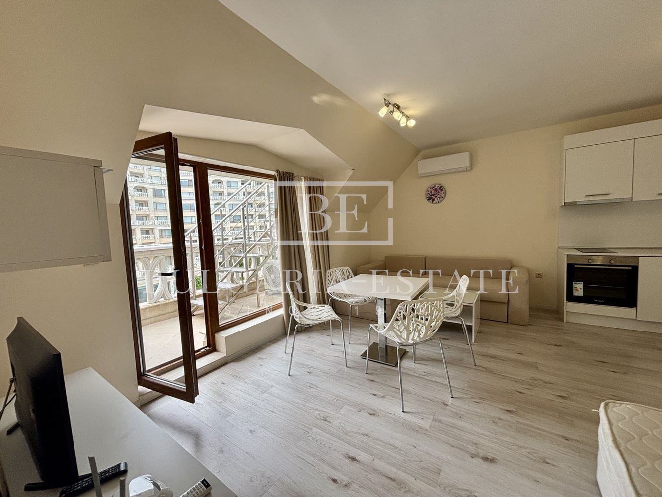 🌊 Пентхаус с морска панорама и покривна тераса в South Bay Residence, Аспарухово – Варна - 0