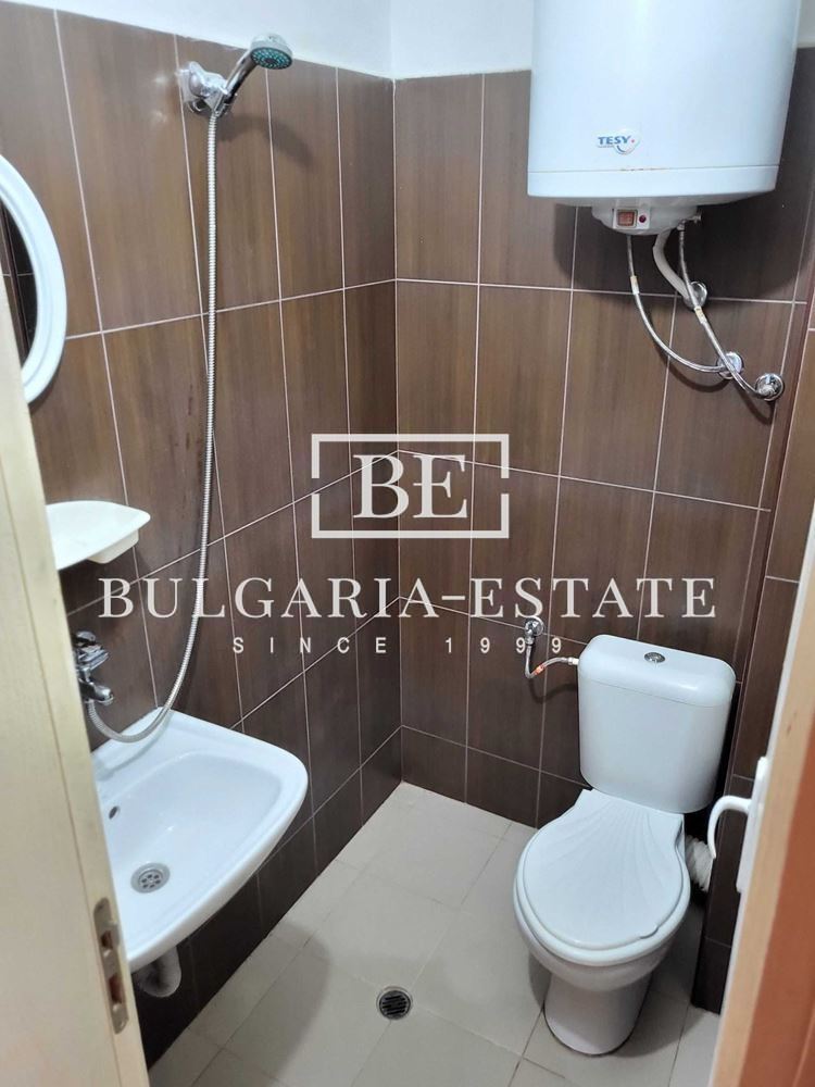 Двустаен-Била Колхозен пазалр - 0