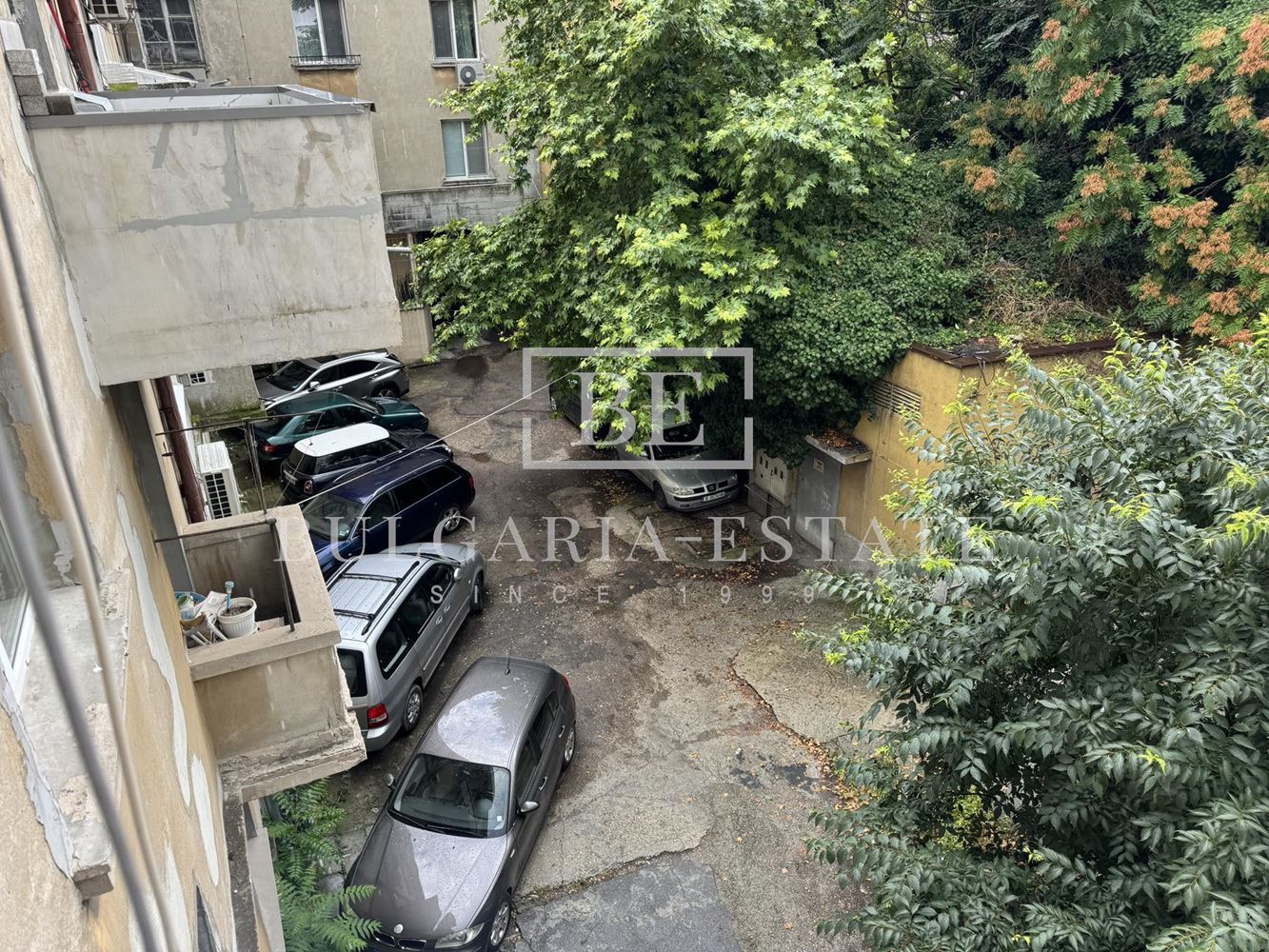 Офис кабинети под наем в центъра на Варна, паркомясто - 0