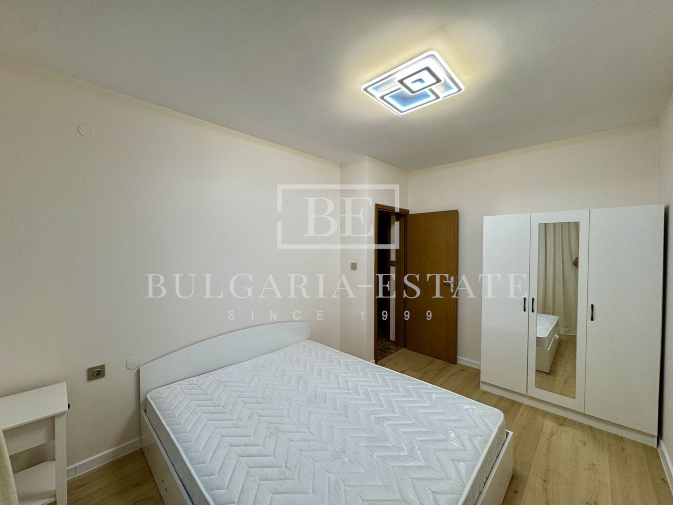 НОВ! 3-стаен обзаведен апартамент, долна Трака, гр. Варна, 96 квм + 30 кв. тераса, 3 климатика - 0