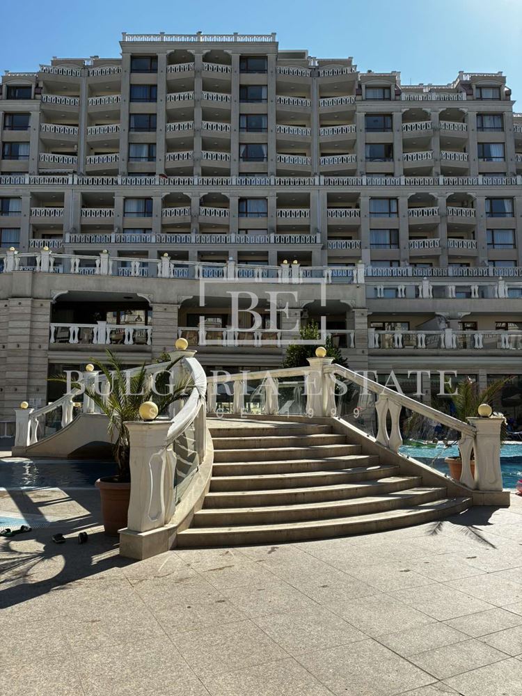 🌊 Луксозен пентхаус с панорамна морска гледка в South Bay Residence, Варна - 0