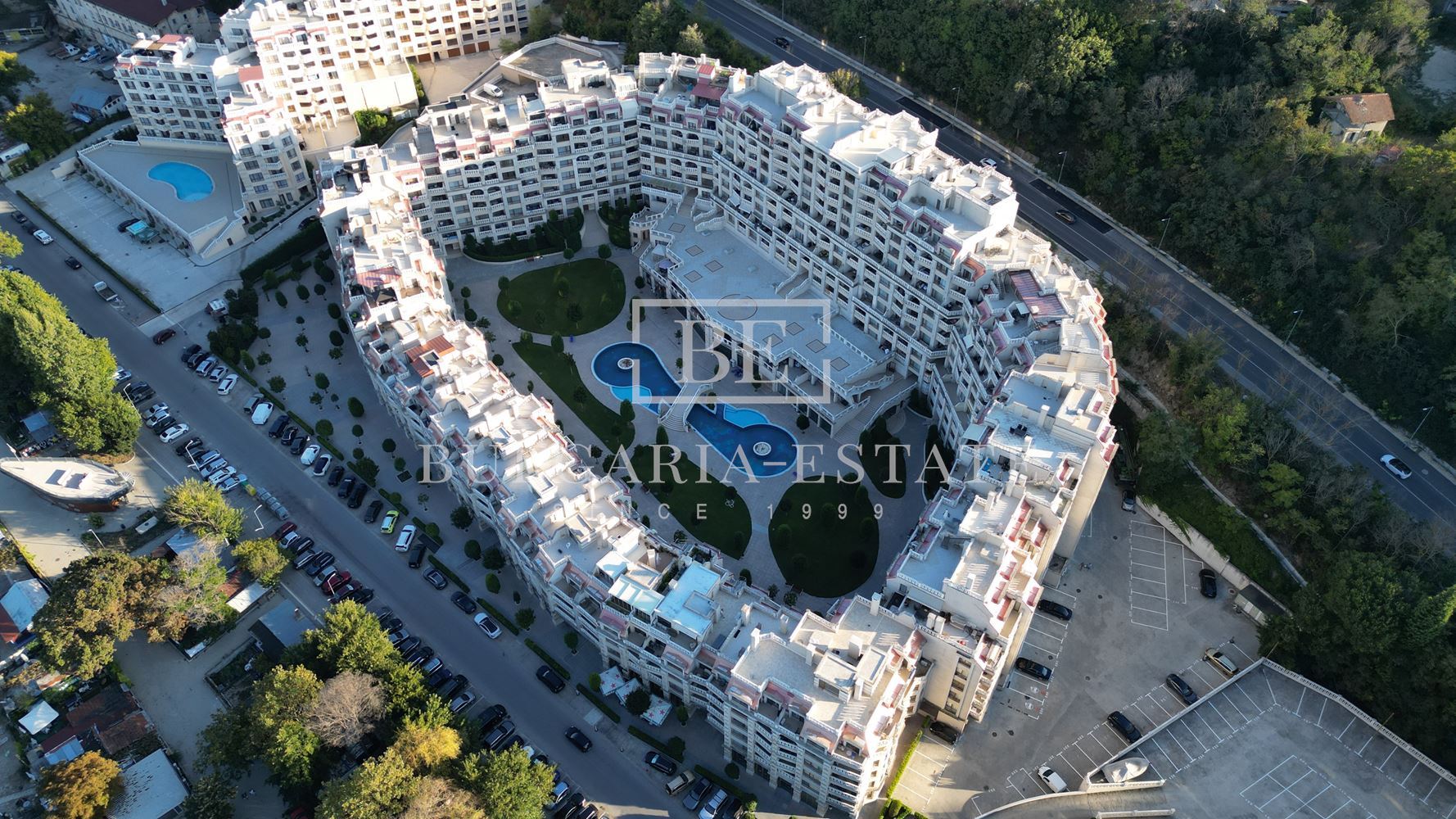 Пентхаус с панорамным видом на море и собственной крытой террасой в Varna South Bay - 0