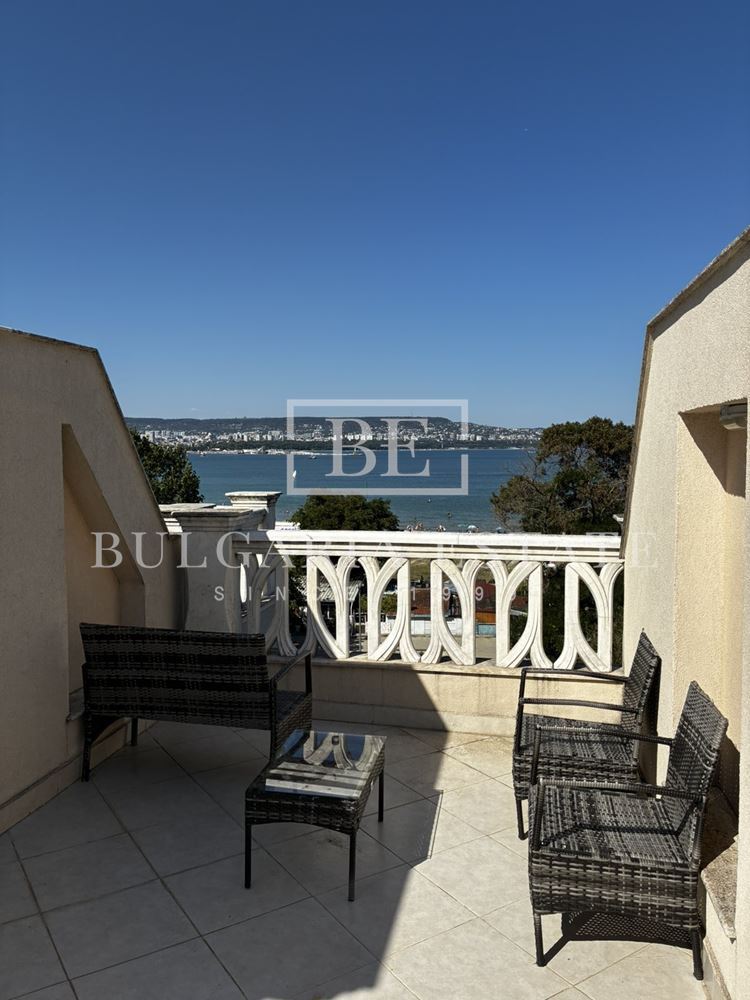 🌊 Луксозен пентхаус с панорамна морска гледка в South Bay Residence, Варна - 0