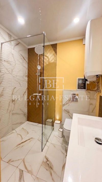 Луксозен 4-стаен апартамент в сърцето на гр Варна - 120 кв.м. на отлична цена! - 0