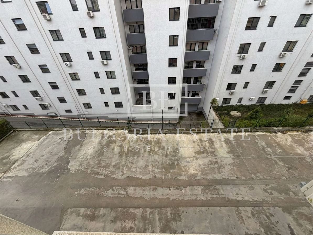Обзаведен двустаен апартамент с паркомясто във Варна, кв. Трошево - 0